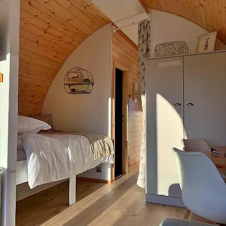 Finest Retreats - Hundle Dale * York