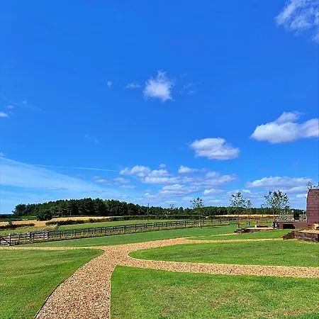 Chalé Finest Retreats - Hundle Dale